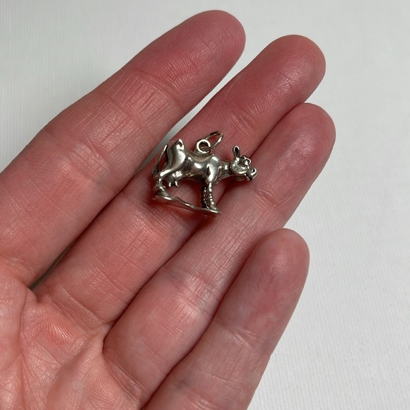 Sterling Silver cow charm - Picture 5 of 6